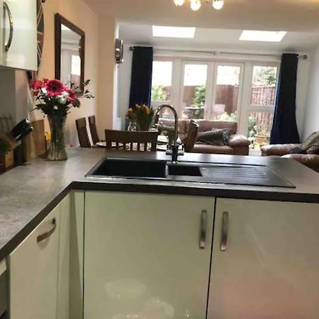 4 Bedroom House In Seaside Town Littlehampton Buitenkant foto
