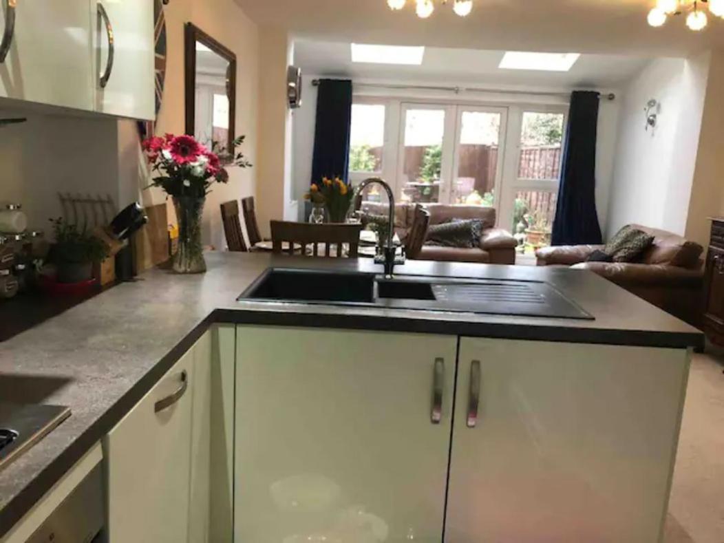 4 Bedroom House In Seaside Town Littlehampton Buitenkant foto